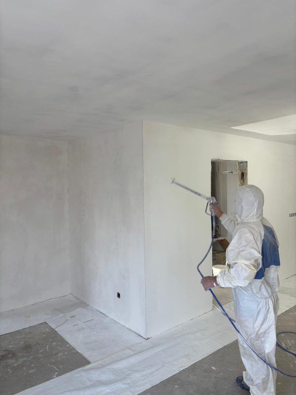 Travaux peinture intérieure Jette - application pulvérisée